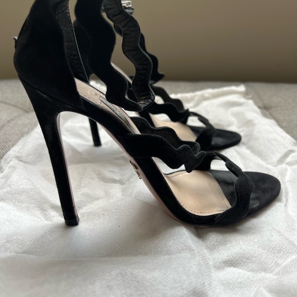 Rare Prada Suede Scalloped Sandals - Picture 3 of 6
